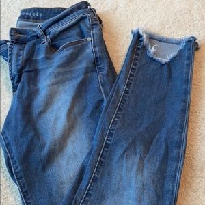 Ankle crop skinny jeans